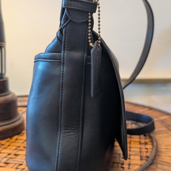 Vintage Coach Leather Bag, Fletcher Style # 4150 - Picture 5 of 11